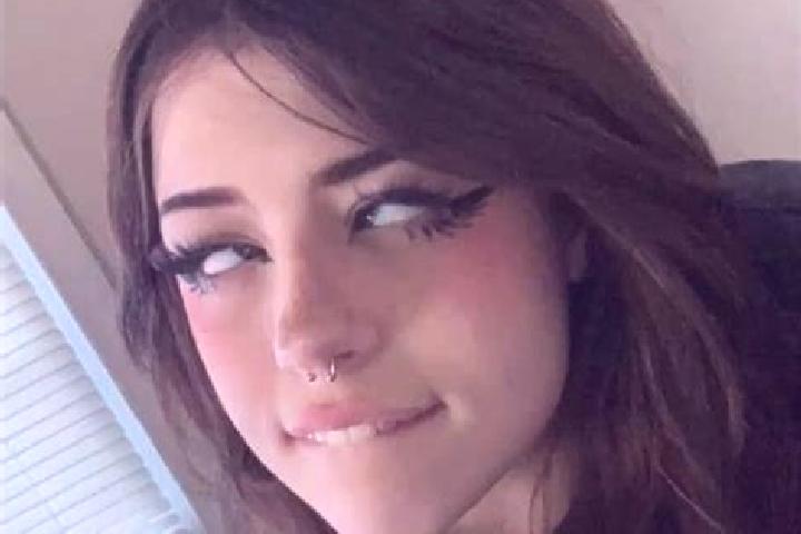 Rose, 34, a brunette amber-eyed caucasian companion based in East Fork. Offering Couples, Party Girl, OWO. Available for incall and outcall, day and evening ...