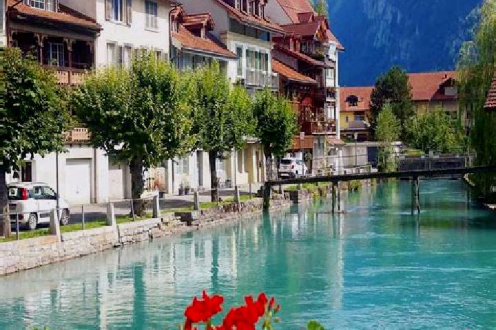 Rose, 34 — Escort in Arch, Switzerland