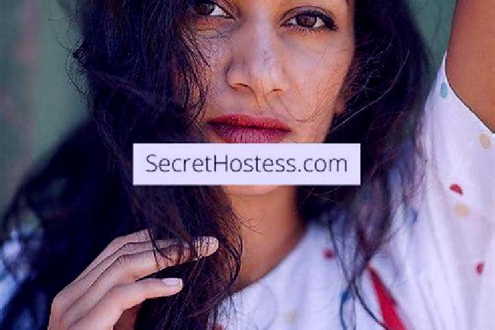 Rose, 35, a auburn amber-eyed indian companion based in Carolina. Offering Striptease, CIM, Dinner Date. Available for incall and outcall, overnight bookings...
