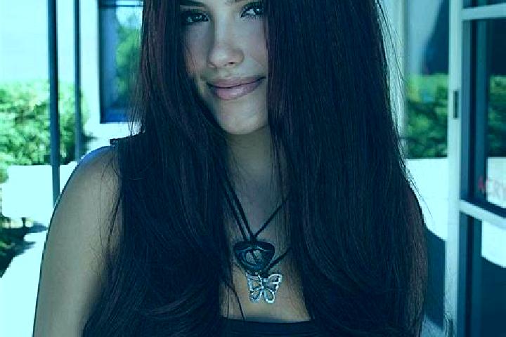 Rose, 35, a auburn brown-eyed ebony companion based in Segre. Offering Striptease, Dinner Date, Roleplay, Girlfriend Experience, Massage. Available for incal...