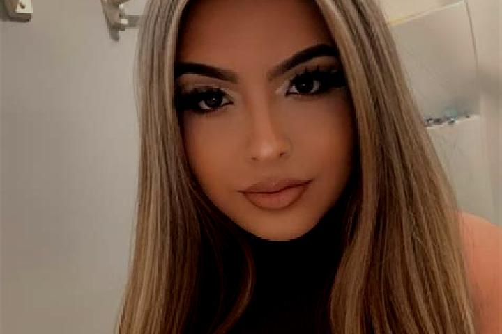 Rose, 35, a blonde grey-eyed latina companion based in Banfu. Offering Erotic Massage, OWO, CIM, Roleplay, Couples. Available for incall and outcall, overnig...