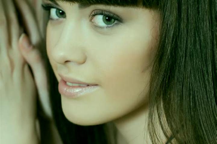 Rose, 35, a brunette green-eyed mixed companion based in Piasek. Offering BDSM, Party Girl, Striptease, Massage, GFE. Available for incall and outcall, day a...