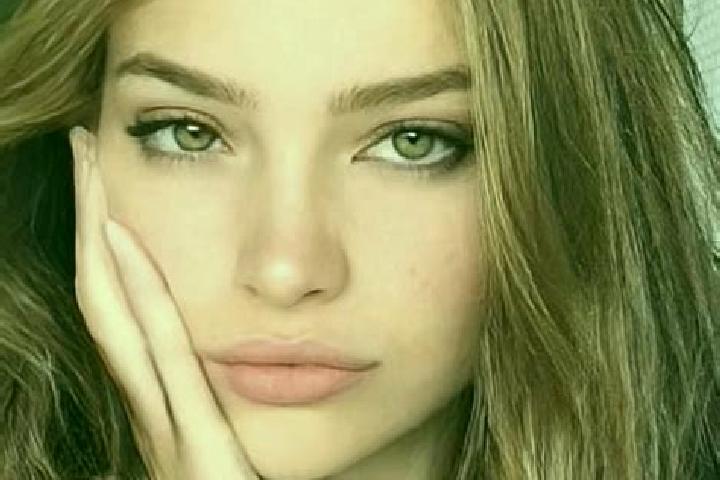 Rose, 35, a dark blonde dark-eyed caucasian companion based in Grosseto. Offering Striptease, Girlfriend Experience, Party Girl. Available for incall and out...