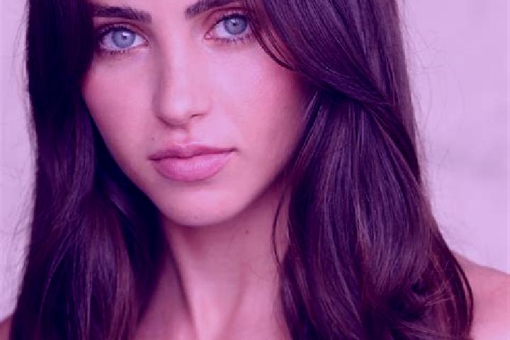 Rose, 35, a red brown-eyed european companion based in Irrsdorf. Offering Striptease, CIM, Couples, Erotic Massage, OWO. Available for incall and outcall, ov...