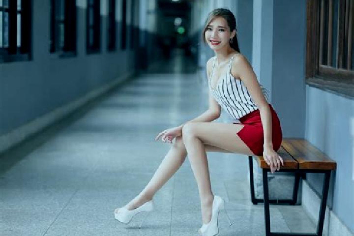 Rose, 35, a red grey-eyed asian companion based in Smyadovo. Offering BDSM, Travel Companion, Tantra, 69, Striptease. Available for incall and outcall, overn...