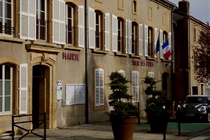 Rose, 35 — Escort in Jouy-aux-Arches, France
