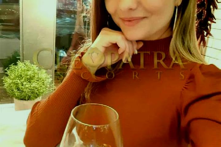 Rose, 36, a red hazel-eyed mediterranean companion based in Thorey-en-Plaine. Offering Fetish, GFE, Massage, Domination. Available for incall and outcall, da...