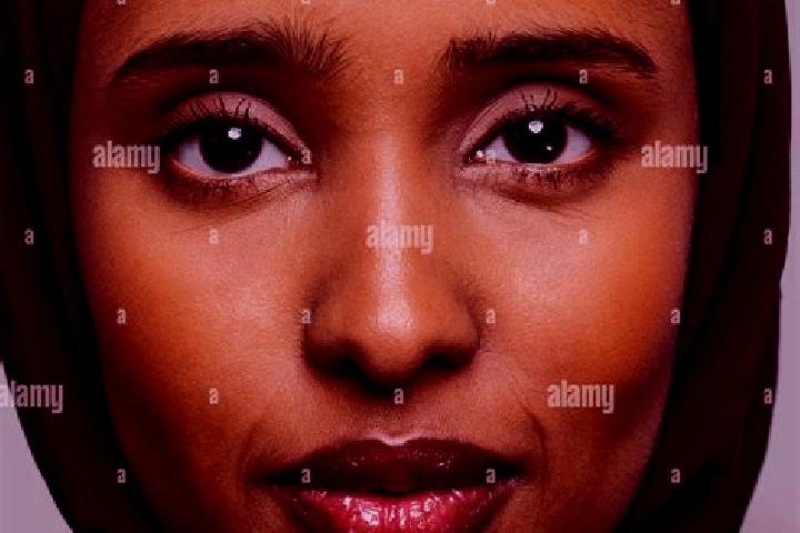 Rose, 37, a auburn dark-eyed middle eastern companion based in Brescia. Offering Party Girl, CIM, Couples, A-Level, Domination. Available for incall and outc...