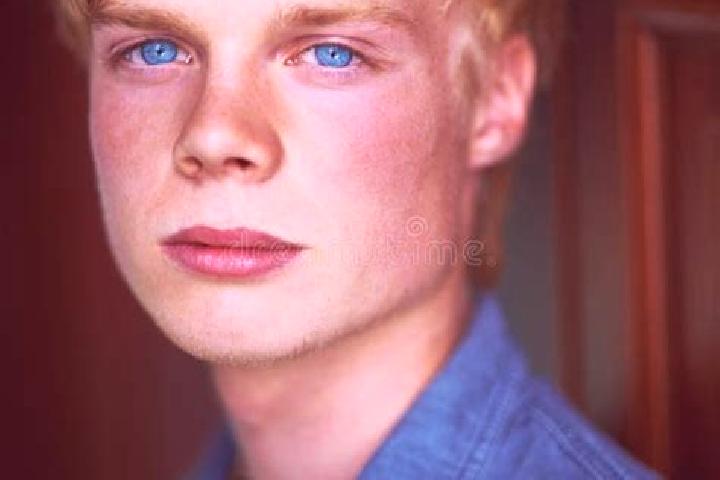 Rose, 37, a blonde blue-eyed caucasian companion based in Kuncen. Offering Erotic Massage, Overnight, Domination, Couples, A-Level. Available for incall and ...