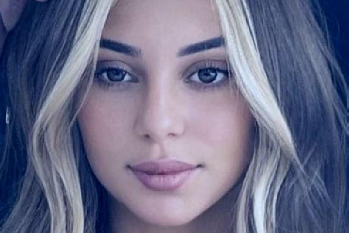 Rose, 37, a blonde brown-eyed mixed companion based in Tajan. Offering Massage, Party Girl. Available for incall and outcall, day and evening dates.