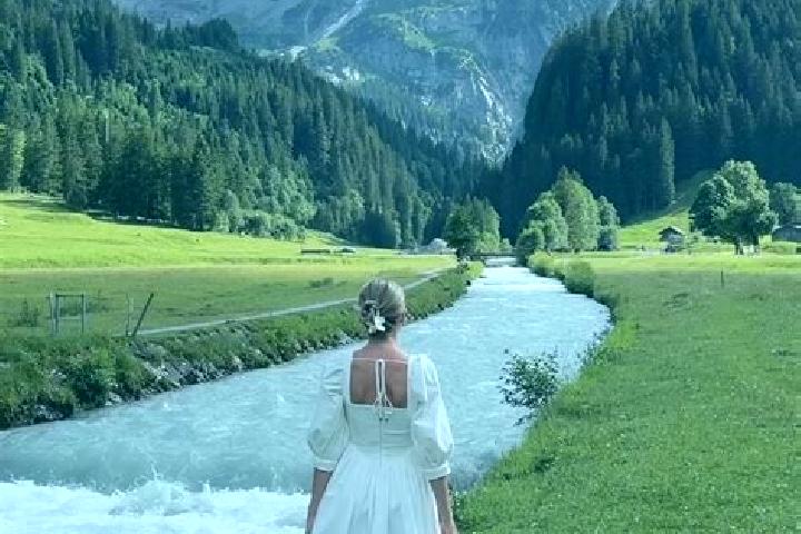 Rose, 37 — Escort in Couvet, Switzerland