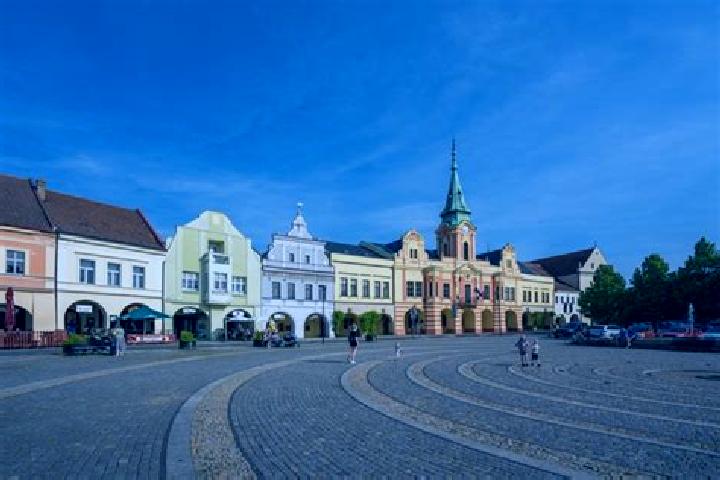 Rose, 37 — Escort in Melnik, Czech Republic