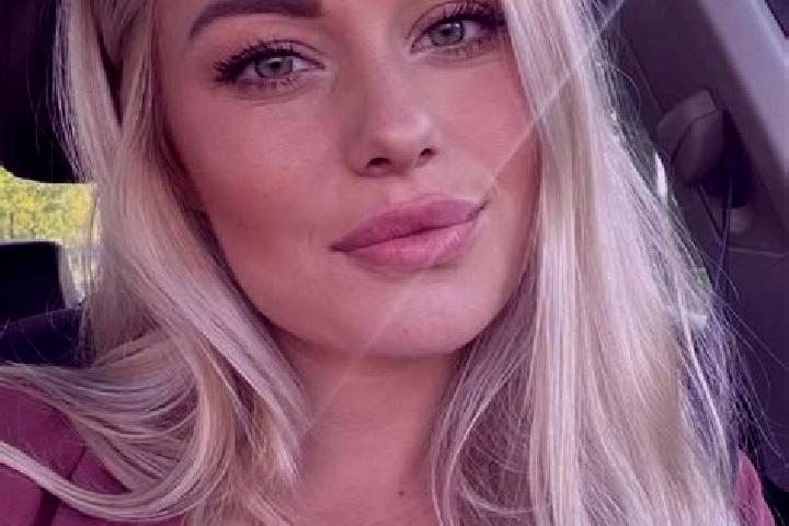Rose, 38, a blonde hazel-eyed latina companion based in Sartano. Offering Girlfriend Experience, OWO, CIM, Overnight, Duos. Available for incall and outcall,...