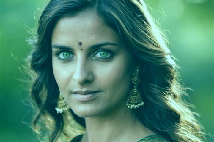 Rose, 38, a brunette green-eyed indian companion based in Thayetmyo. Offering 69, A-Level. Available for incall and outcall, day and evening dates.