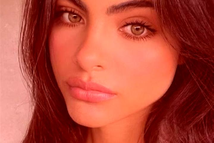 Rose, 38, a brunette hazel-eyed slavic companion based in Chozov. Offering Duos, Girlfriend Experience, 69, BDSM. Available for incall and outcall, day and e...