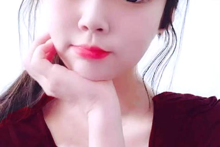 Rose, 38, a red dark-eyed asian companion based in Udupu. Offering Deep French Kissing, Erotic Massage, Dinner Date. Available for incall and outcall, day an...