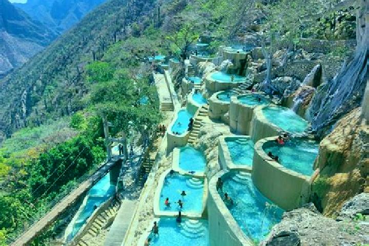Rose, 38 — Escort in San Sebastian de las Grutas, Mexico