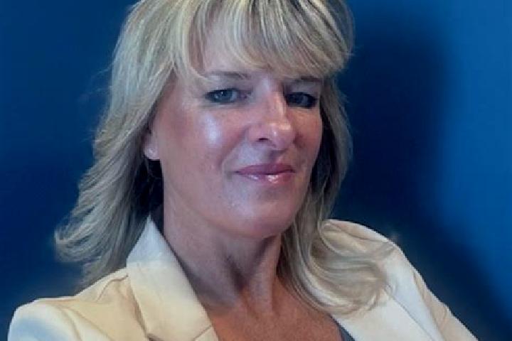 Rose, 38 — Escort in Wardle, United Kingdom