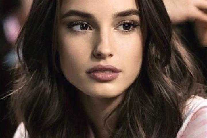 Rose, 39, a brunette brown-eyed middle eastern companion based in Graettinger. Offering Domination, OWO, Striptease. Available for incall and outcall, overni...