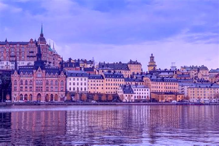 Rose, 39 — Escort in OEstervala, Sweden