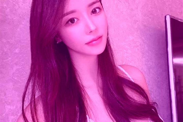 Rose, 39 — Escort in Songzhanzai, China
