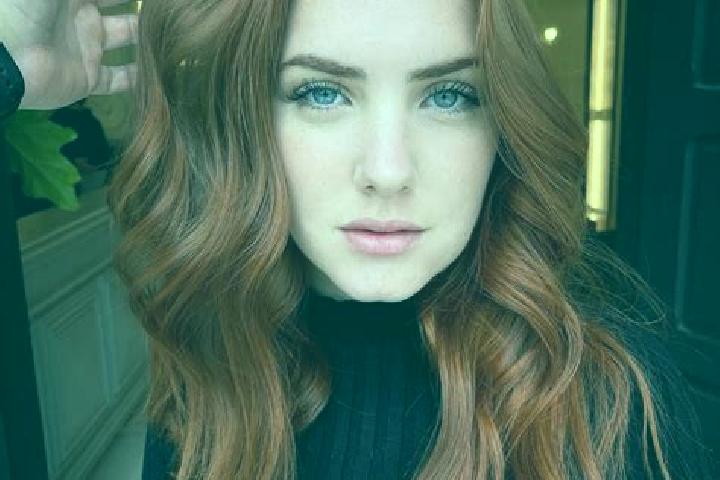Ruby, 20, a auburn blue-eyed middle eastern companion based in Agia Marina. Offering Couples, Duos, Striptease, Erotic Massage, 69. Available for incall and ...