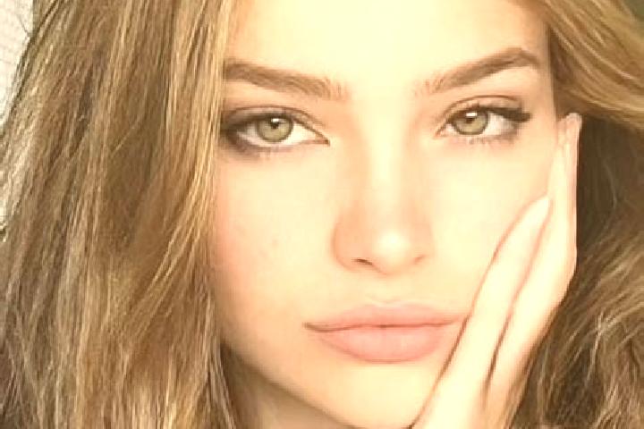 Ruby, 20, a blonde brown-eyed indian companion based in Eaux Claires. Offering Girlfriend Experience, A-Level, BDSM. Available for incall and outcall, overni...