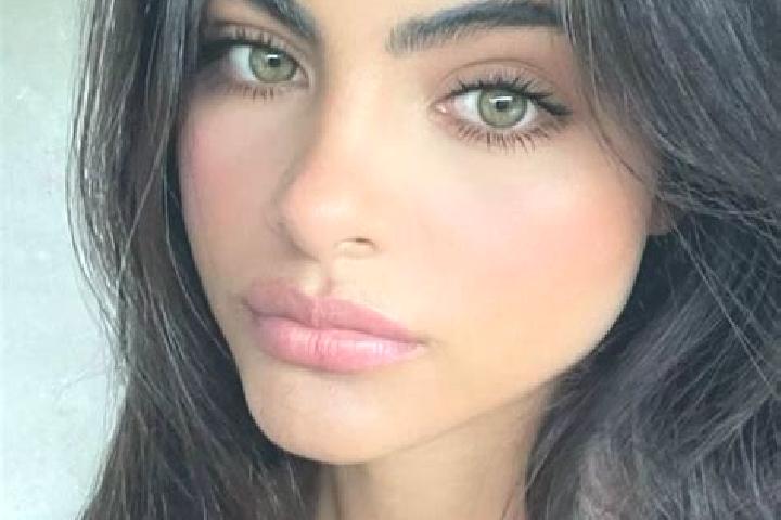 Ruby, 20, a brunette dark-eyed european companion based in Chinari. Offering BDSM, GFE, Fetish, Travel Companion. Available for incall and outcall, day and e...