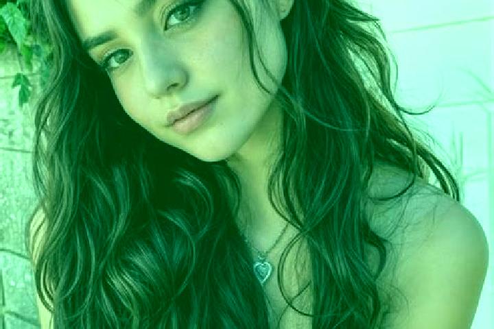 Ruby, 20, a brunette hazel-eyed ebony companion based in Serebou. Offering Tantra, Party Girl, Overnight, A-Level, Duos. Available for incall and outcall, da...