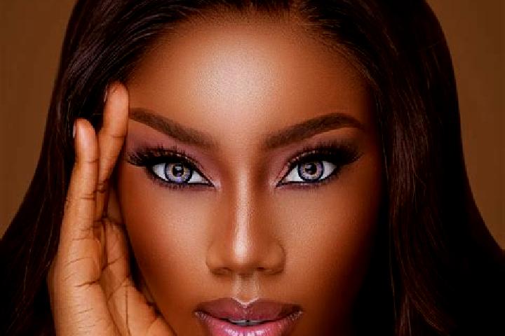 Ruby, 20, a chestnut blue-eyed ebony companion based in Dvira. Offering Striptease, Dinner Date, Deep French Kissing, 69, Travel Companion. Available for inc...