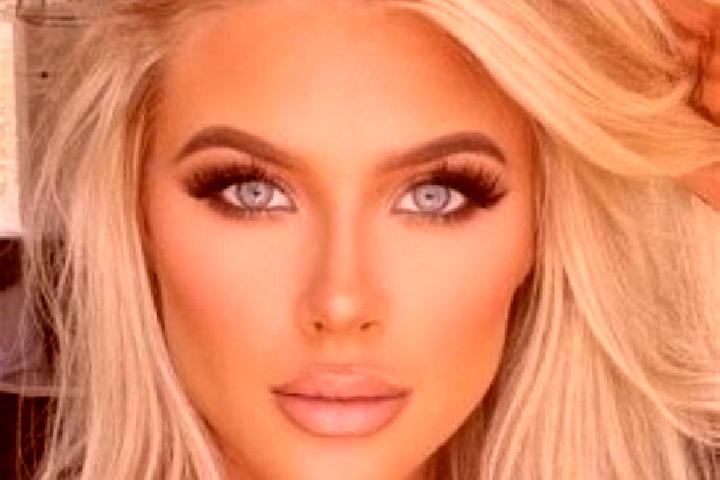 Ruby, 20, a platinum blonde hazel-eyed caribbean companion based in Smardioasa. Offering Erotic Massage, Fetish. Available for incall and outcall, overnight ...