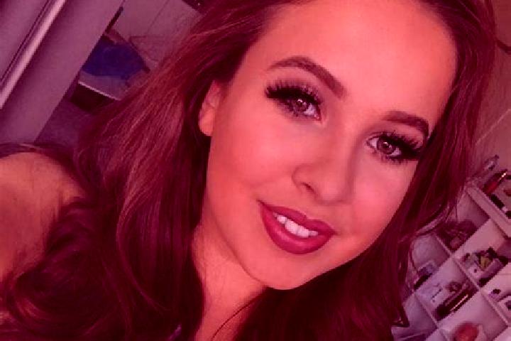 Ruby, 20, a red dark-eyed mixed companion based in Brickerville. Offering Deep French Kissing, GFE, Striptease, CIM. Available for incall and outcall, day an...
