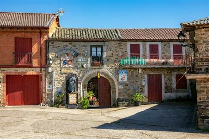 Ruby, 20 — Escort in Aldeanueva del Camino, Spain