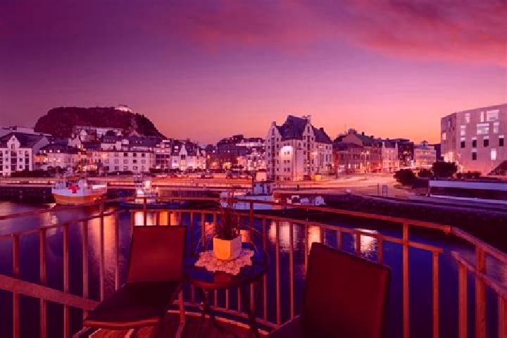 Ruby, 20 — Escort in Beisfjord, Norway