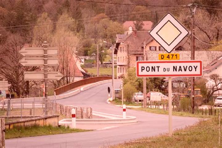 Ruby, 20 — Escort in Pont-de-Loup, Belgium