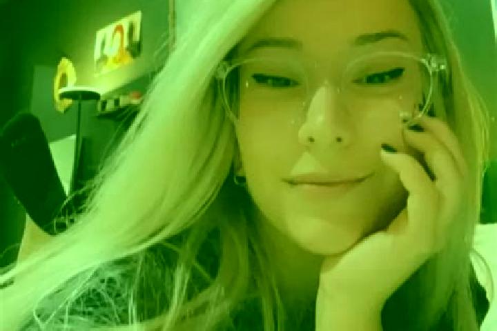 Ruby, 21, a blonde grey-eyed latina companion based in Maida Vale. Offering Roleplay, BDSM, Prostate Massage. Available for incall and outcall, day and eveni...