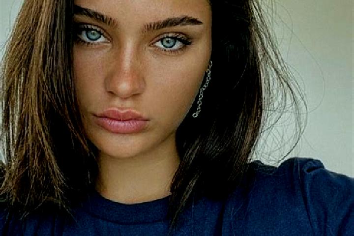 Ruby, 21, a brunette dark-eyed caribbean companion based in Cipaieni. Offering Tantra, A-Level, OWO. Available for incall and outcall, overnight bookings ava...