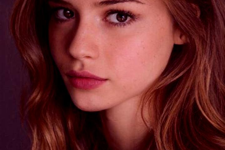 Ruby, 21, a chestnut amber-eyed latina companion based in Santa Isabel. Offering Party Girl, Girlfriend Experience, A-Level. Available for incall and outcall...