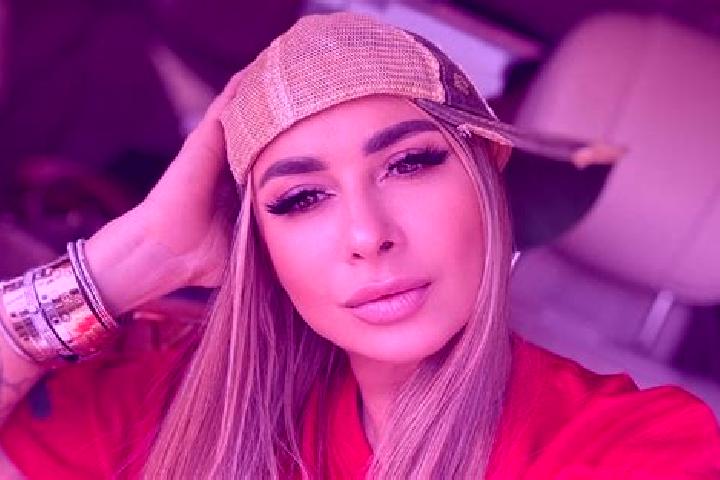 Ruby, 21 — Escort in Livezile, Romania
