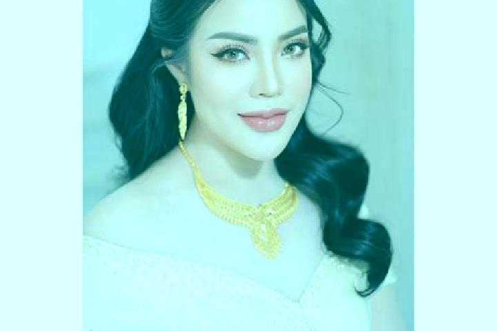 Ruby, 21 — Escort in Oudomsouk, Laos