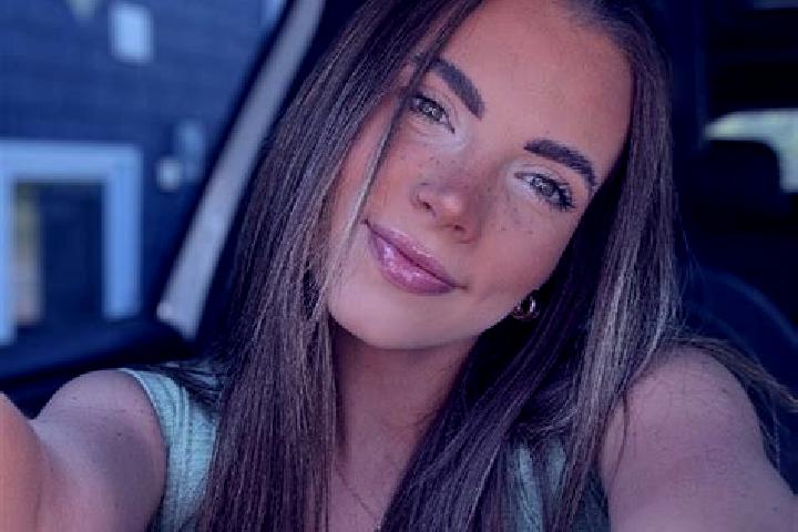 Ruby, 21 — Escort in Rusagonis, Canada