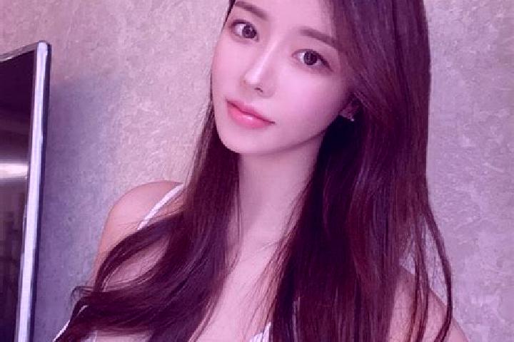 Ruby, 21 — Escort in Yan anxiang, China