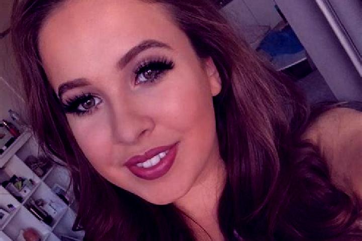 Ruby, 22, a dark blonde dark-eyed caribbean companion based in Llandyrnog. Offering GFE, A-Level, Dinner Date, Overnight, Striptease. Available for incall an...