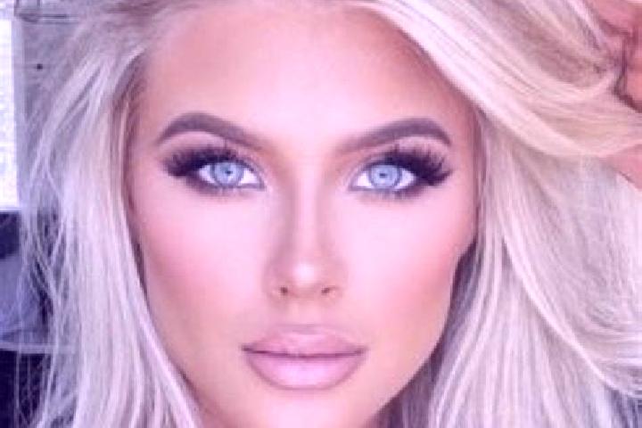 Ruby, 22, a platinum blonde blue-eyed mediterranean companion based in Tuwa. Offering Overnight, OWO, A-Level, Duos, Girlfriend Experience. Available for inc...