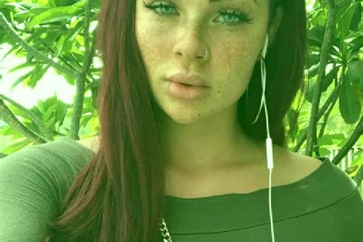 Ruby, 22, a red green-eyed latina companion based in Neustadt am Ruebenberge. Offering OWO, GFE, Dinner Date. Available for incall and outcall, day and eveni...