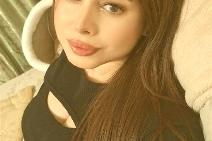 Ruby, 22 — Escort in Aygehovit, Armenia