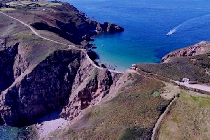 Ruby, 22 — Escort in Sark, Guernsey