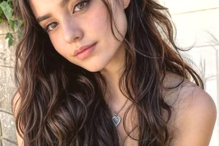 Ruby, 23, a brunette hazel-eyed latina companion based in Mamouya. Offering Massage, OWO, 69. Available for incall and outcall, overnight bookings available.