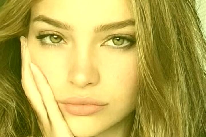 Ruby, 23, a red hazel-eyed slavic companion based in Noord-Hofland. Offering Party Girl, Overnight, Striptease, Girlfriend Experience. Available for incall a...