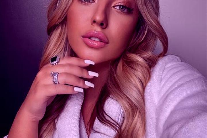 Ruby, 23 — Escort in Palatka, Russia